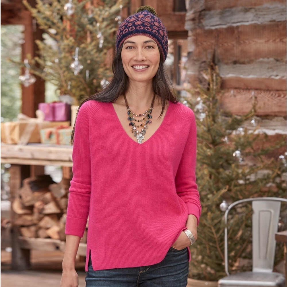 Women’s V-Neck Cashmere-Blend Sweater - Pink